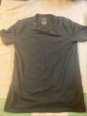 Black Express Stretch Crew Neck Tee. Men’s Medium.